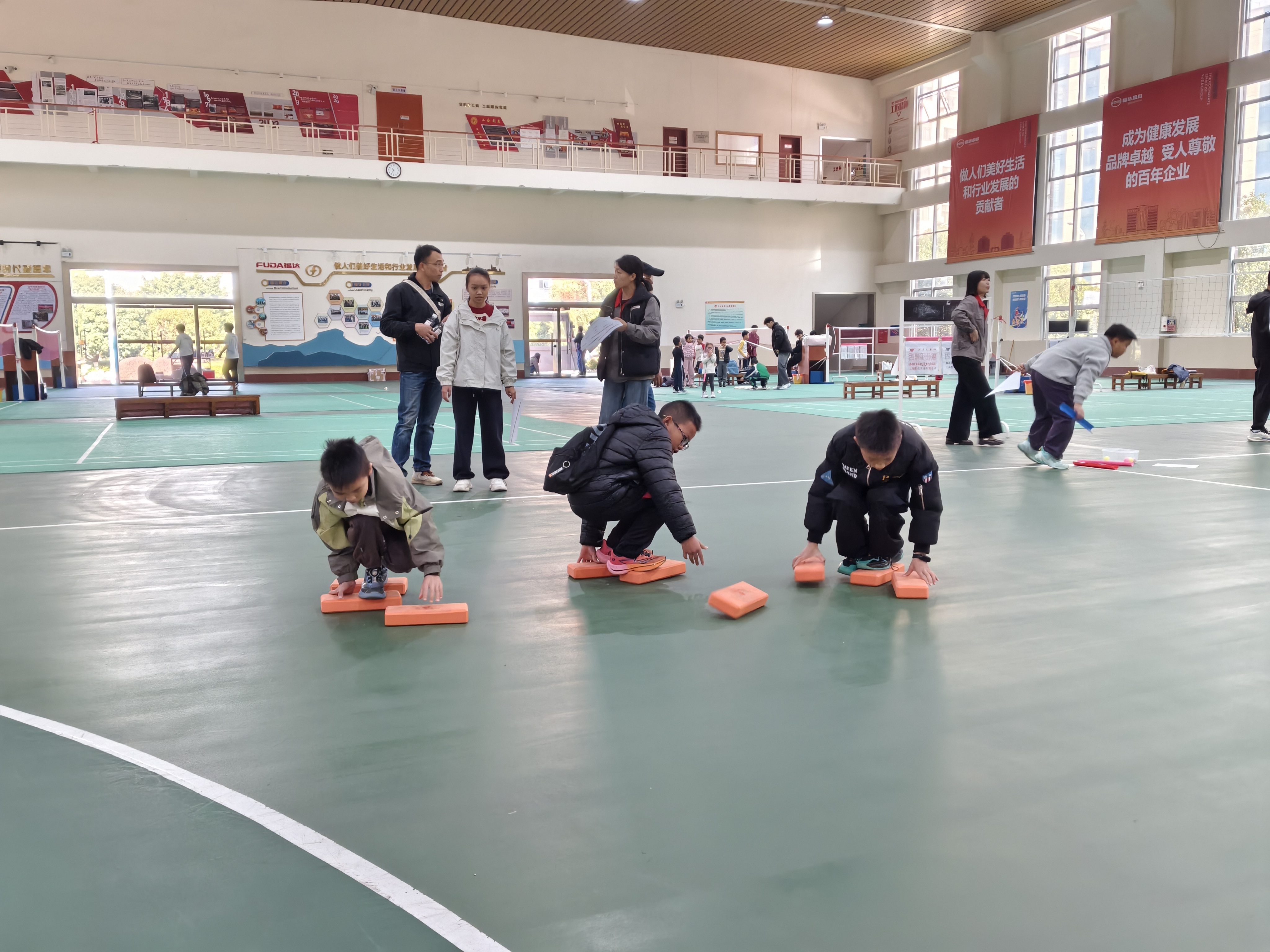 ����ͻ��(�й�)���޹�˾����